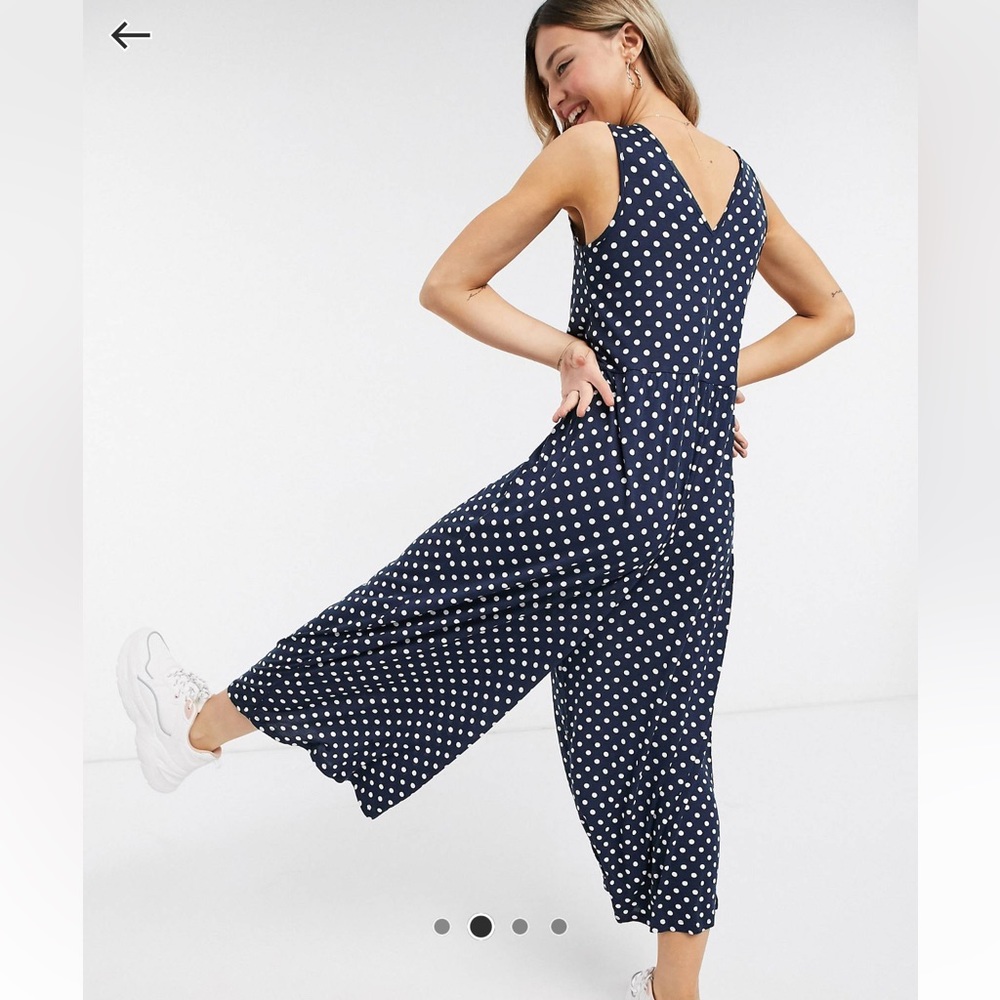 ASOS design curved smock jumpsuit in polka dot - Picture 3 of 9